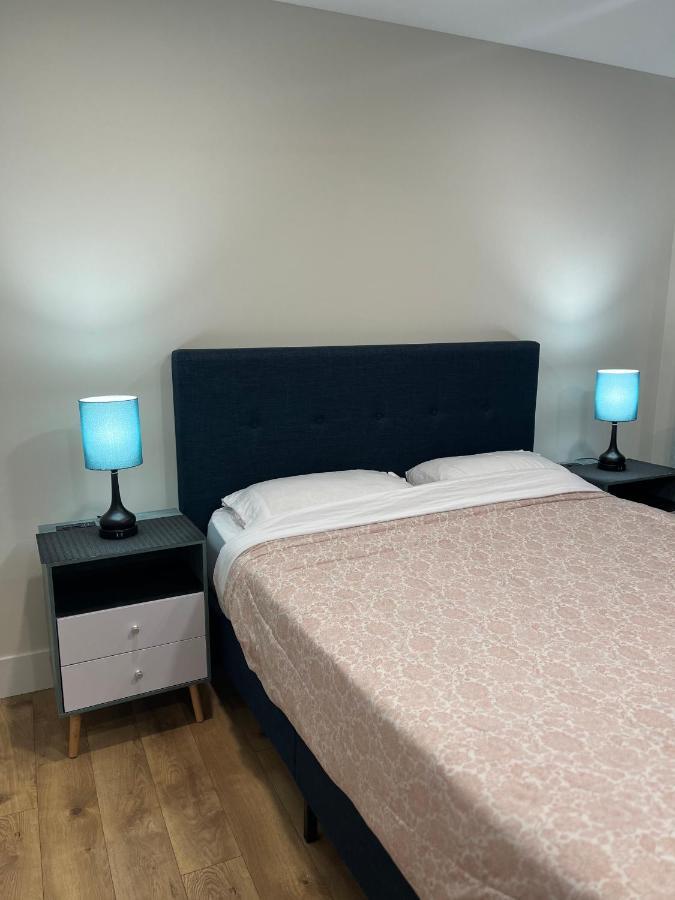 City Modern Apartment Шарлъттаун Екстериор снимка